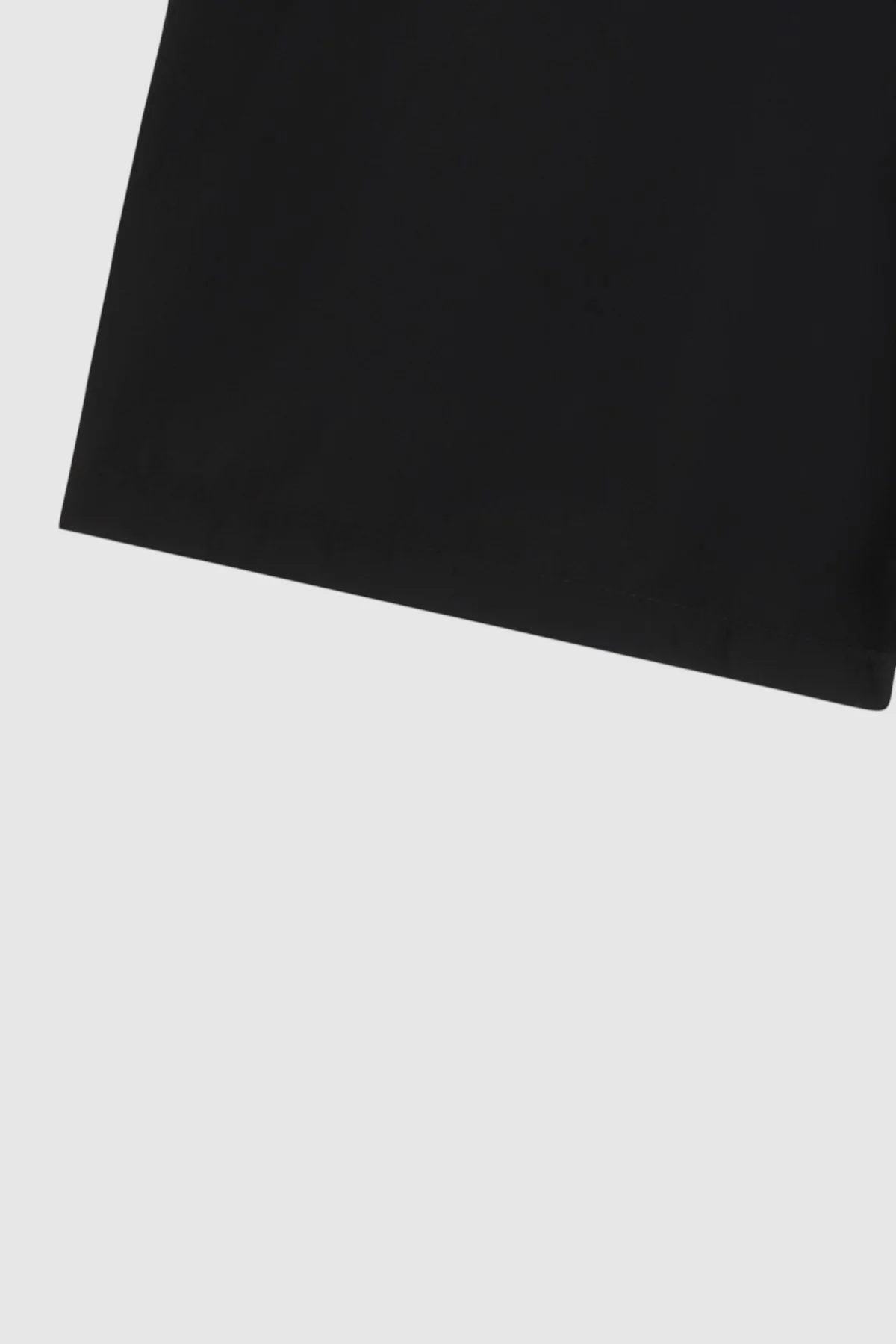 HAPPY LOGO SANS ZIP BLACK - Image 5