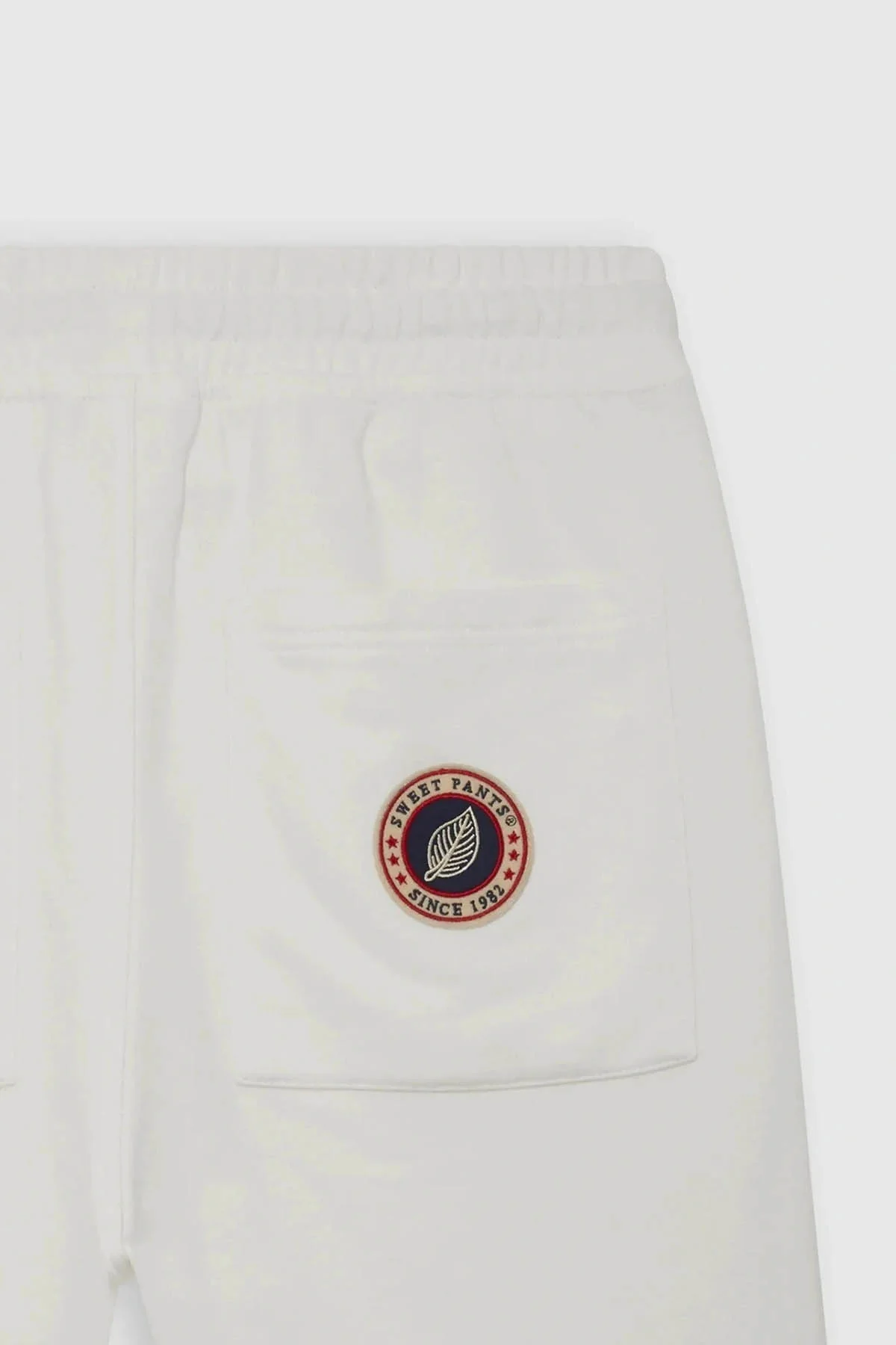 ICONIC SHORT MILK - Image 4