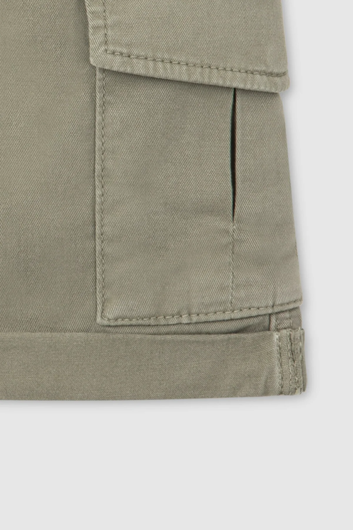 KID CARGO SHORT SAGE - Image 4