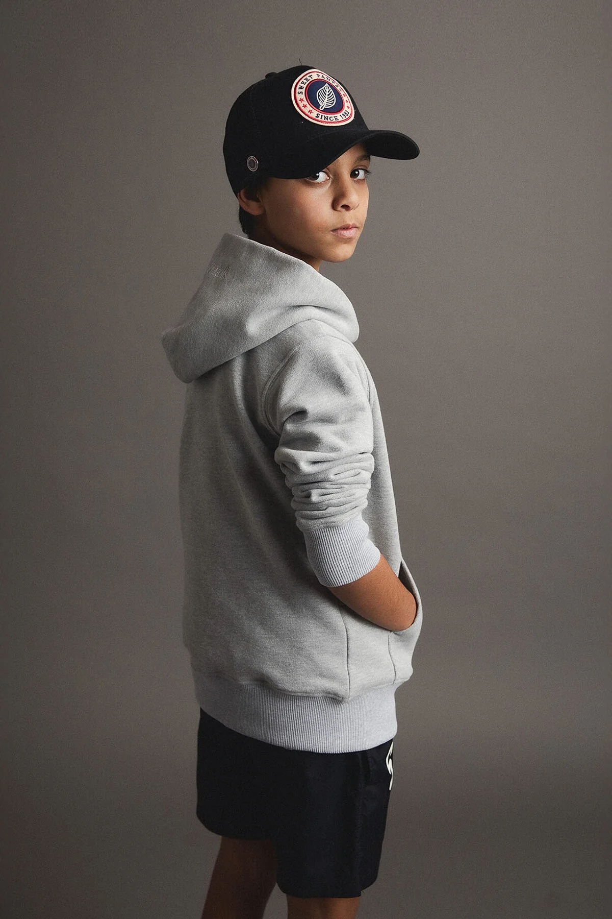 KID ICONIC HOOD GREY MARL - Image 6