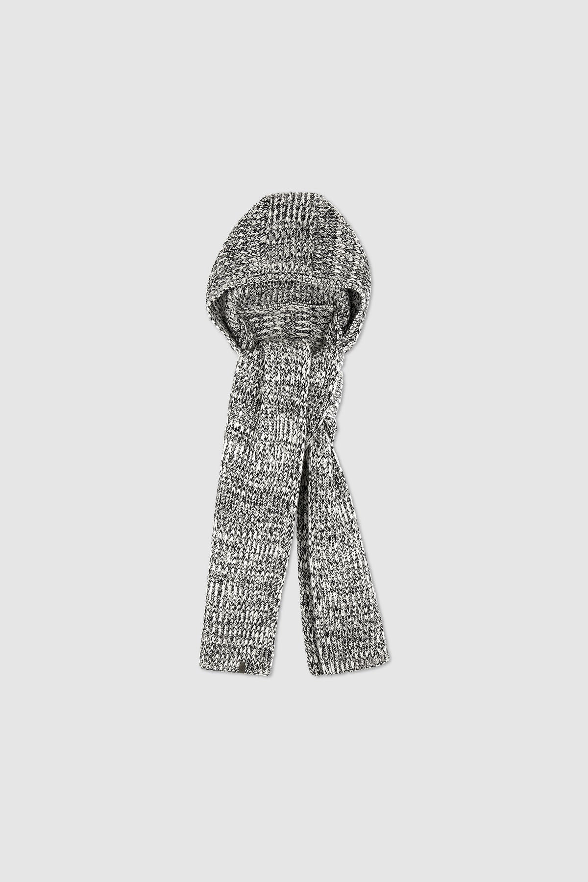LA CAPUCHE BLACK WHITE - Image 2